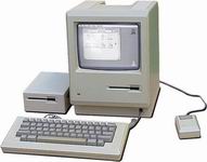 Apple Macintosh, der 32-bit multiwindowing Personal Computer, welcher die Maus und das GUI massentauglich machte